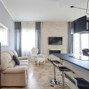  Apartment Elegant & Spacious - 30 Min From Venice - King Beds!